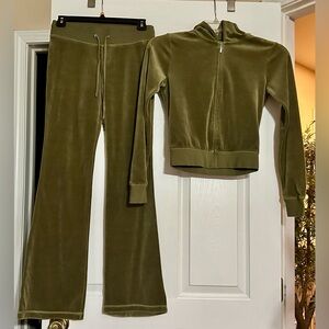 Olive Green Women's Boot Cut Pants & Jacket Set